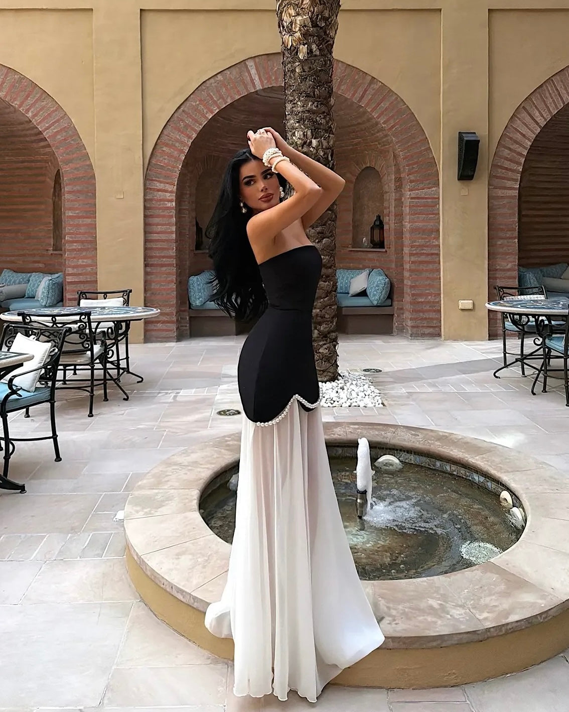 ‏Evening Dress with Pearl Embellished Waist | فستان فخم بتفاصيل لؤلؤية عند الخصر