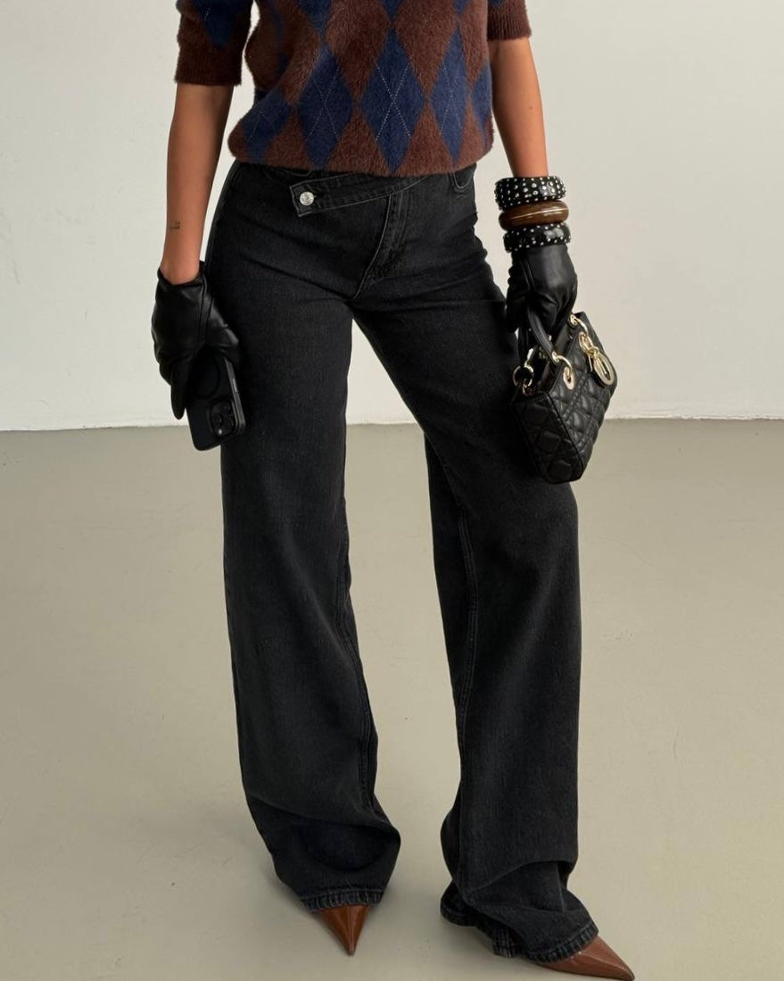 Black Asymmetric Waist High Rise Denim Jeans | جينز اسود بخصر عالي وتصميم خصر غير متماثل