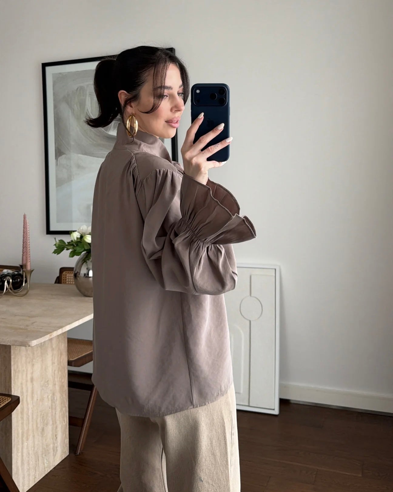 ‏Soft elegant Tie-Neck Blouse in moca | بلوزة أنيقة بربطة عنق بلون الموكا