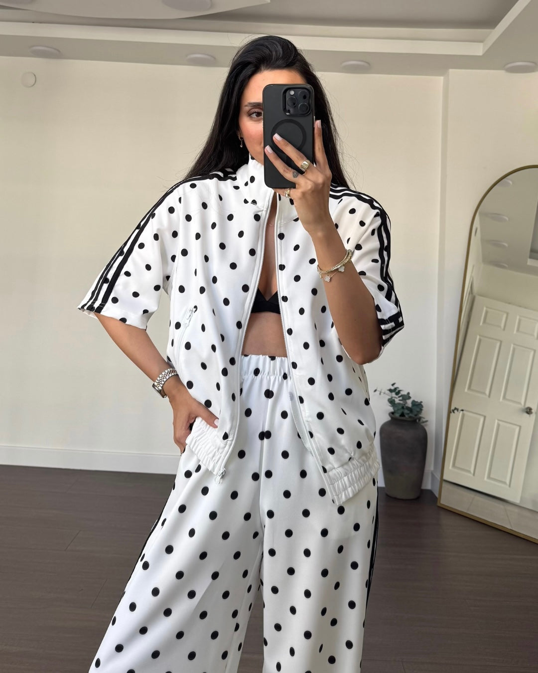 Polka Dot Two-Piece Set with Wide-Leg Pants | طقم بولكا دوت مع بنطلون واسع