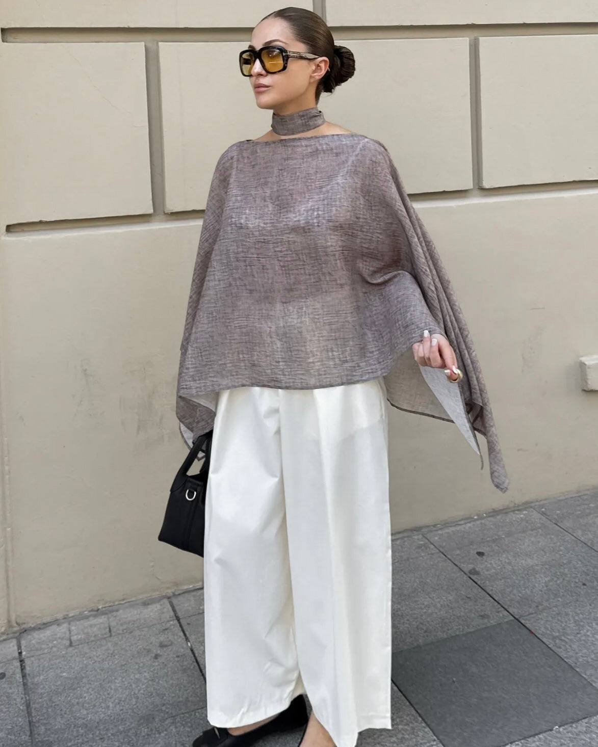 Gray Flowy Cape Top | بلوزة كاب انسيابية باللون الرمادي