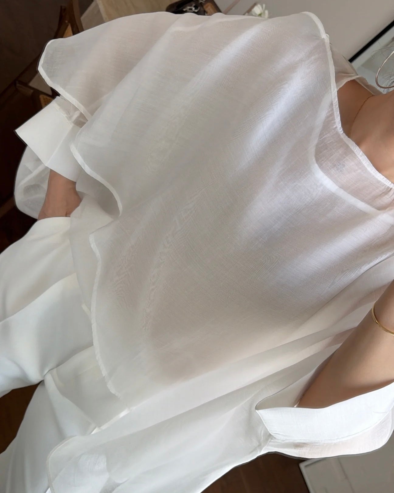 White Chiffon Blouse | بلوزة شيفون باللون الأبيض
