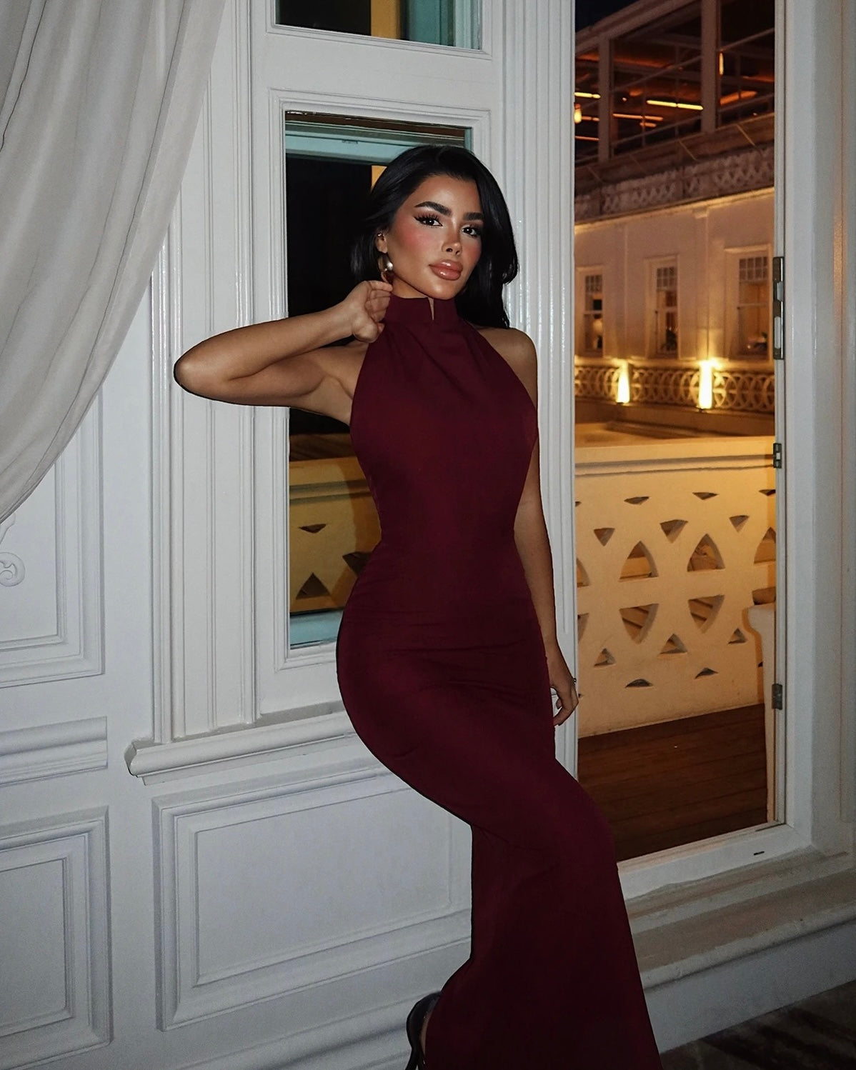 Burgundy Elegant High-Neck Bodycon Maxi Dress | فستان  خمري أنيق بقصة ضيقة