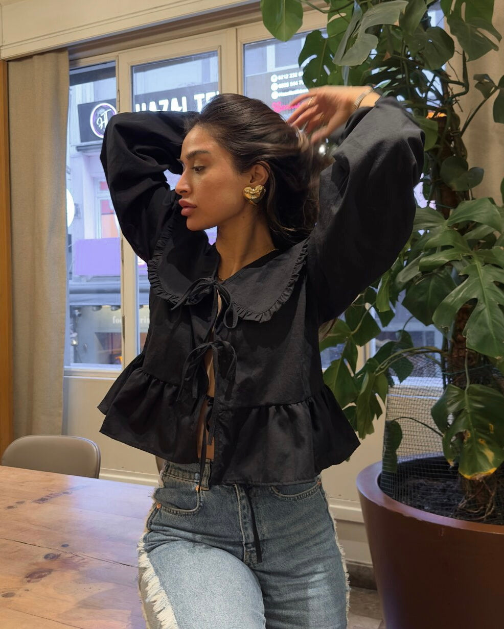 חולצת פשתן קשירה קדמית בשחור