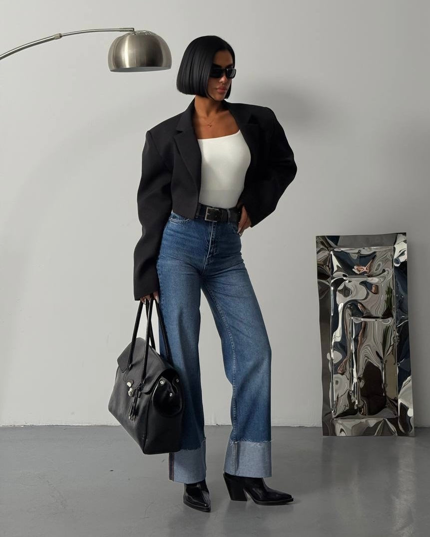 Dark Wash Cuffed Denim Jeans | جينز غامق مطوي من الأسفل