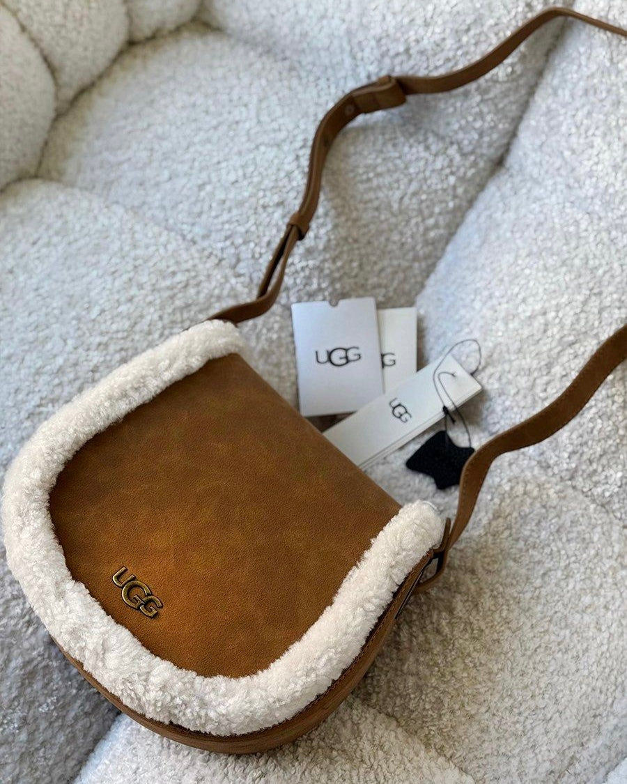 شنطة UGG