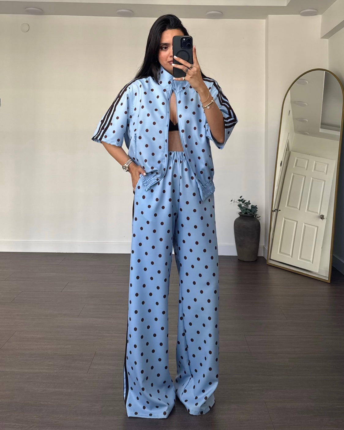 Blue Polka Dot Two-Piece Set with Wide-Leg Pants | طقم بولكا دوت مع بنطلون واسع