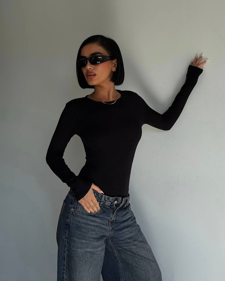 Black Long Sleeve Bodysuit | بودي سوت اسود بأكمام طويلة