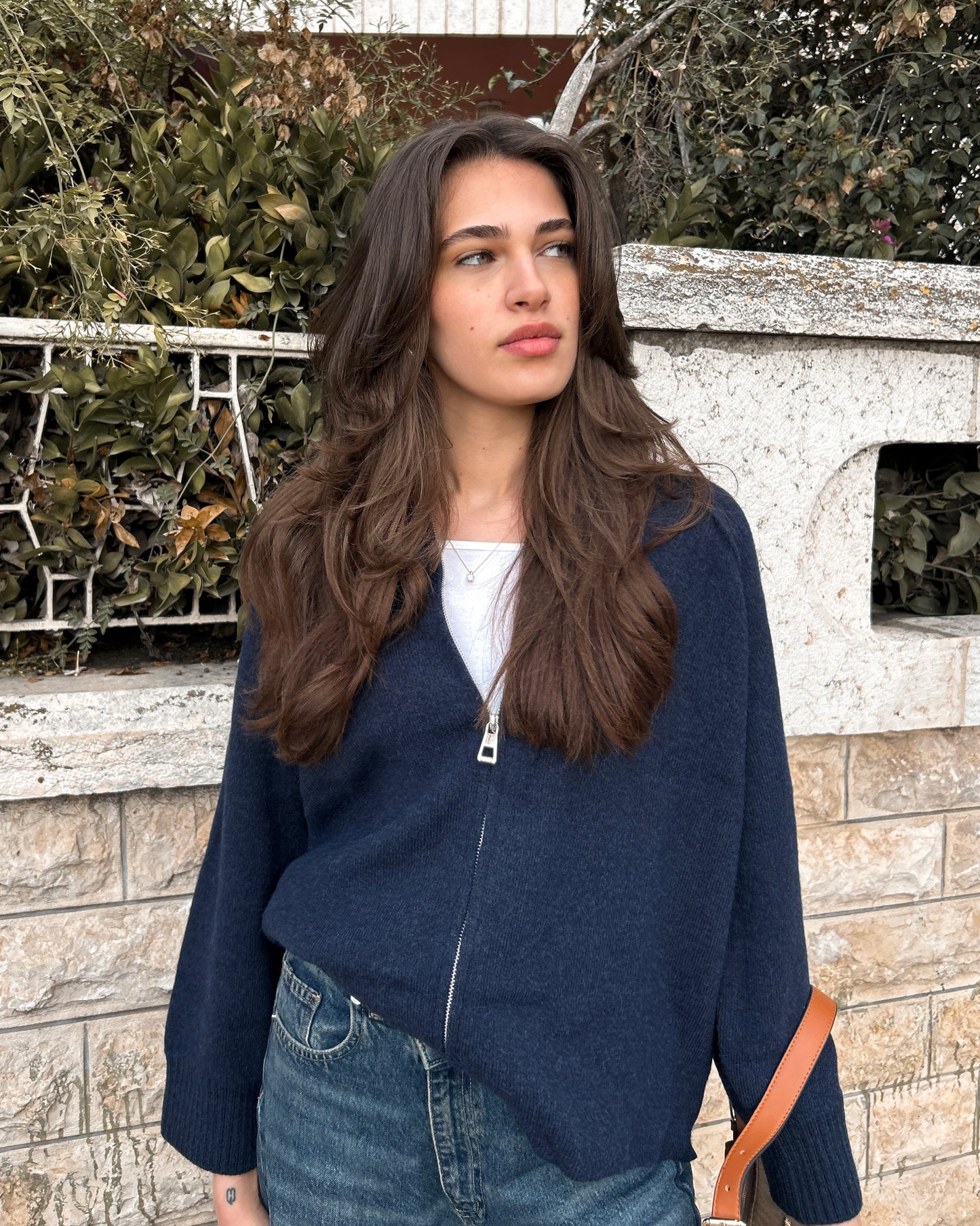 Navy Wool-Blend Zip-Up Cardigan with High Ribbed Collar | كارديغان صوف بسحاب بلون كحلي مع ياقة عالية مضلعة