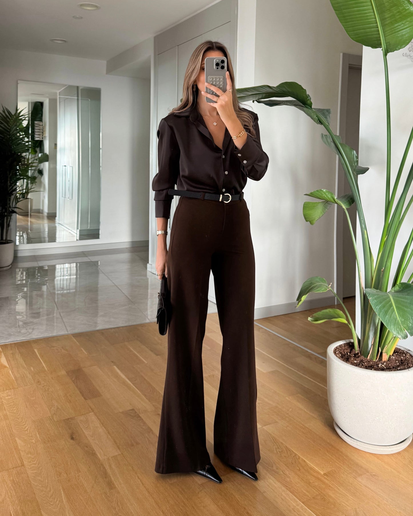 Brown High-Waisted Lycra Flare Pants | بنطلون فلاير بني لايكرا بقصة عالية الخصر