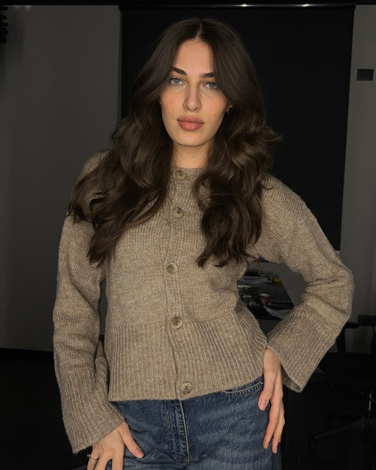 Mocha Knit Buttoned Cardigan | كارديغان محبوك بلون الموكا