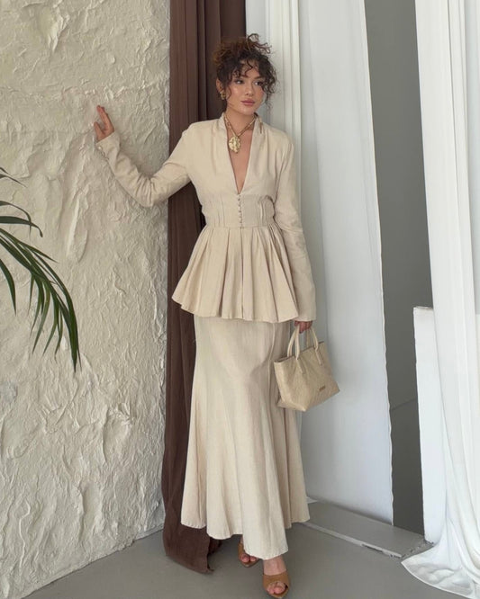 Elegant Cream Long-Sleeve Maxi Two piece Set | طقم كريمي طويل وأنيق بخصر محدد