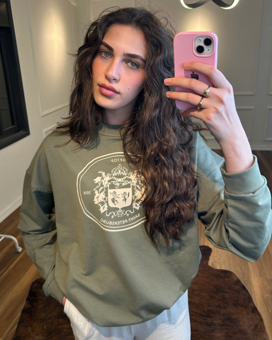 Oversized Olive Green Graphic Sweatshirt | سويت شيرت زيتوني أوفر سايز بطبعة جرافيك