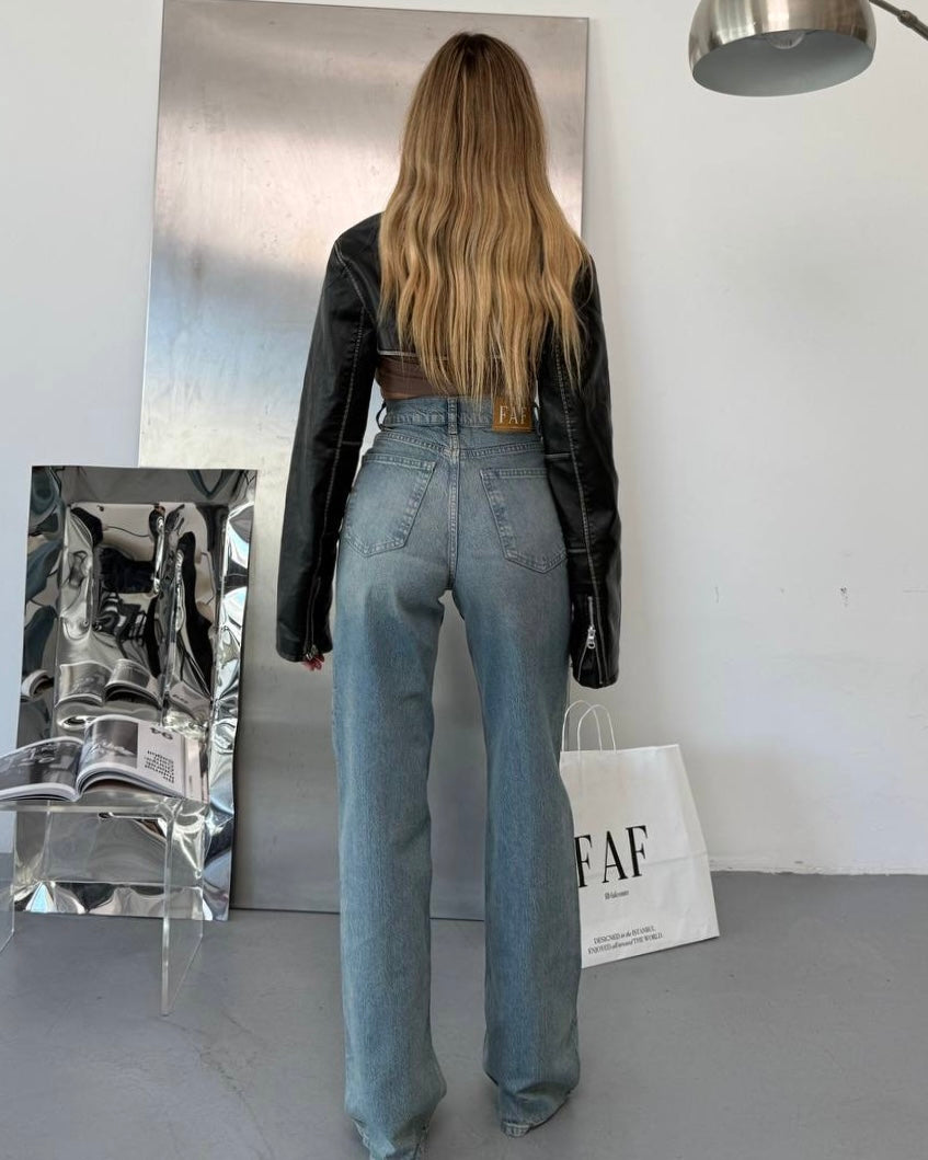 Asymmetric Waist High Rise Denim Jeans | جينز بخصر عالي وتصميم خصر غير متماثل