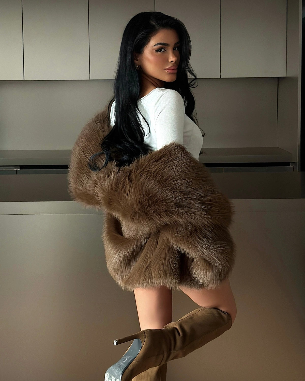 Brown Faux Fur Jacket | جاكيت فرو باللون البني