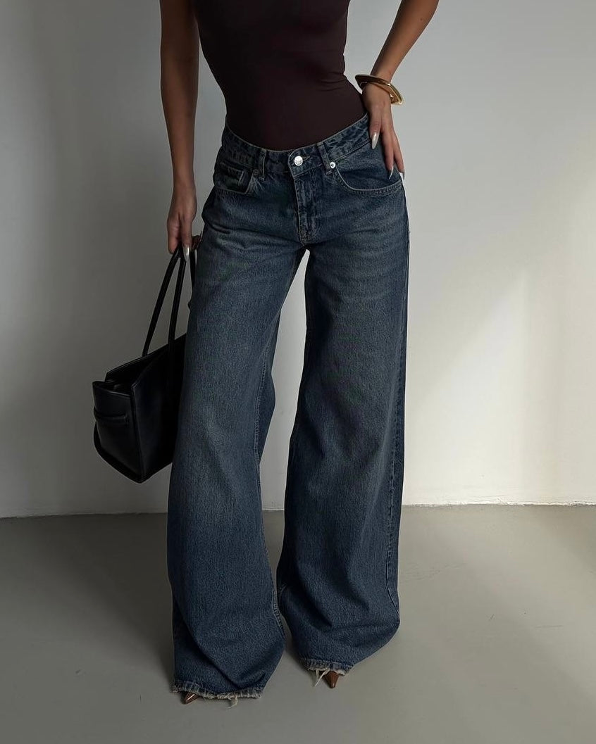 Wide-Leg Dark Wash Jeans with Distressed Hem | جينز واسع بلون دنيم غامق