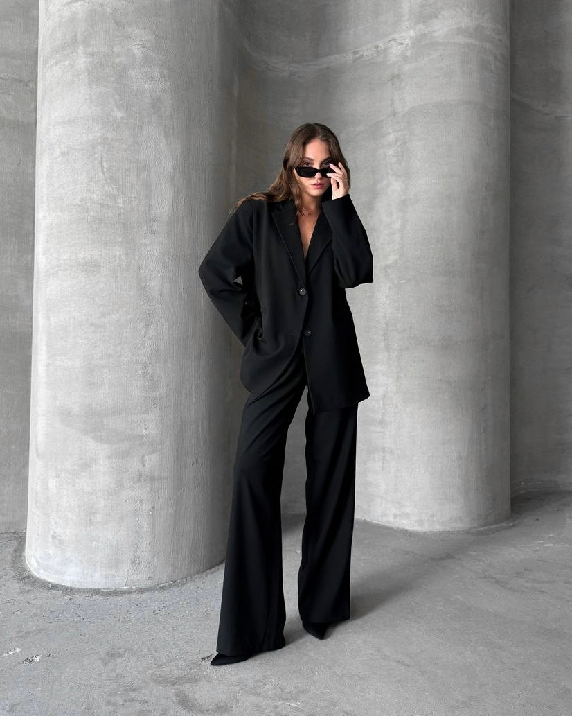 Timeless Oversized Black Suit