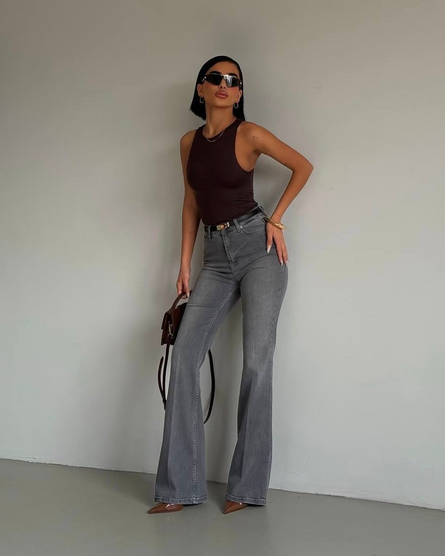 Grey High-Waist Flared Denim Jeans | جينز شارلستون رمادي بخصر عالٍ