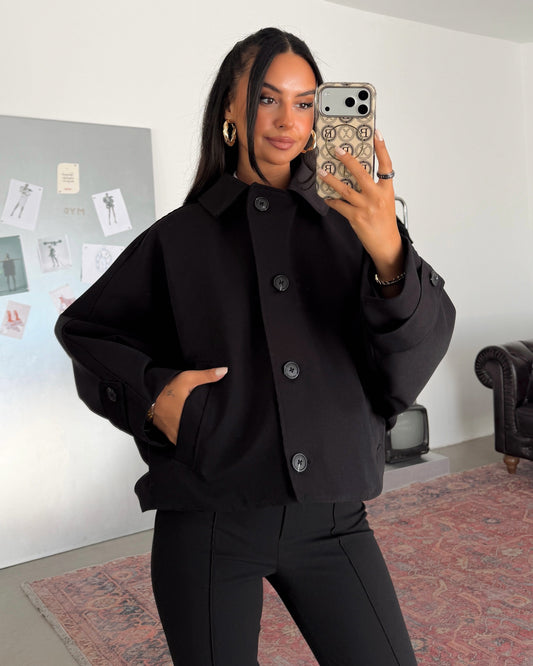 Black Oversized Cropped Jacket with Balloon Sleeves & Button Front | جاكيت أسود قصير أوفر سايز بأكمام بالون وأزرار أمامية