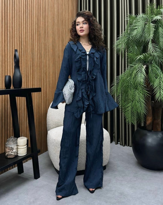 Navy Set with Ruffle Details | طقم كُحلي بتفاصيل كشكش