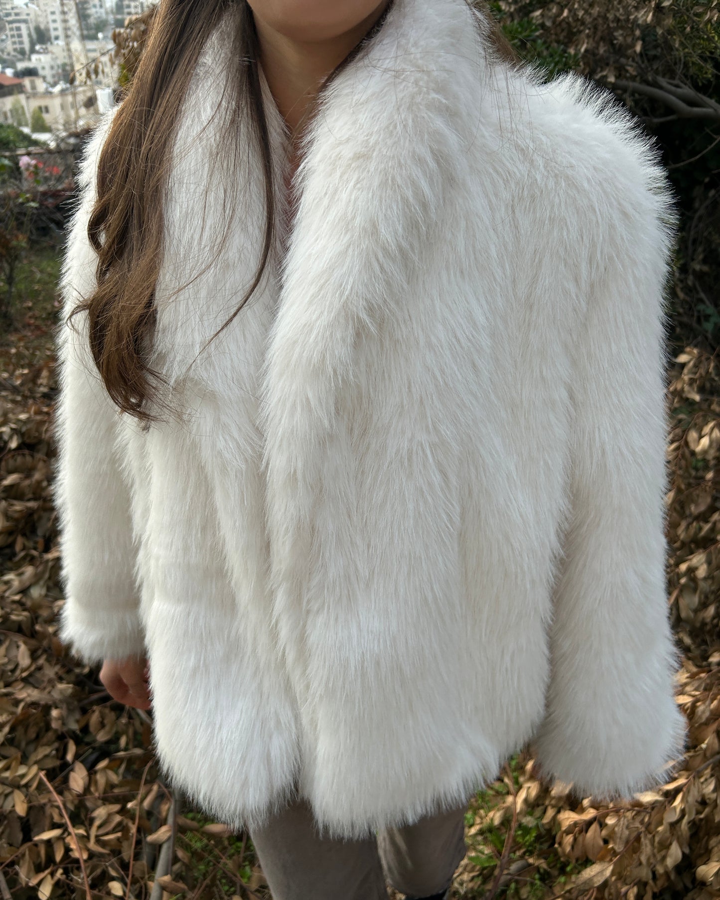 Creamy White Faux Fur Oversized Jacket | جاكيت فرو واسع باللون الكريمي