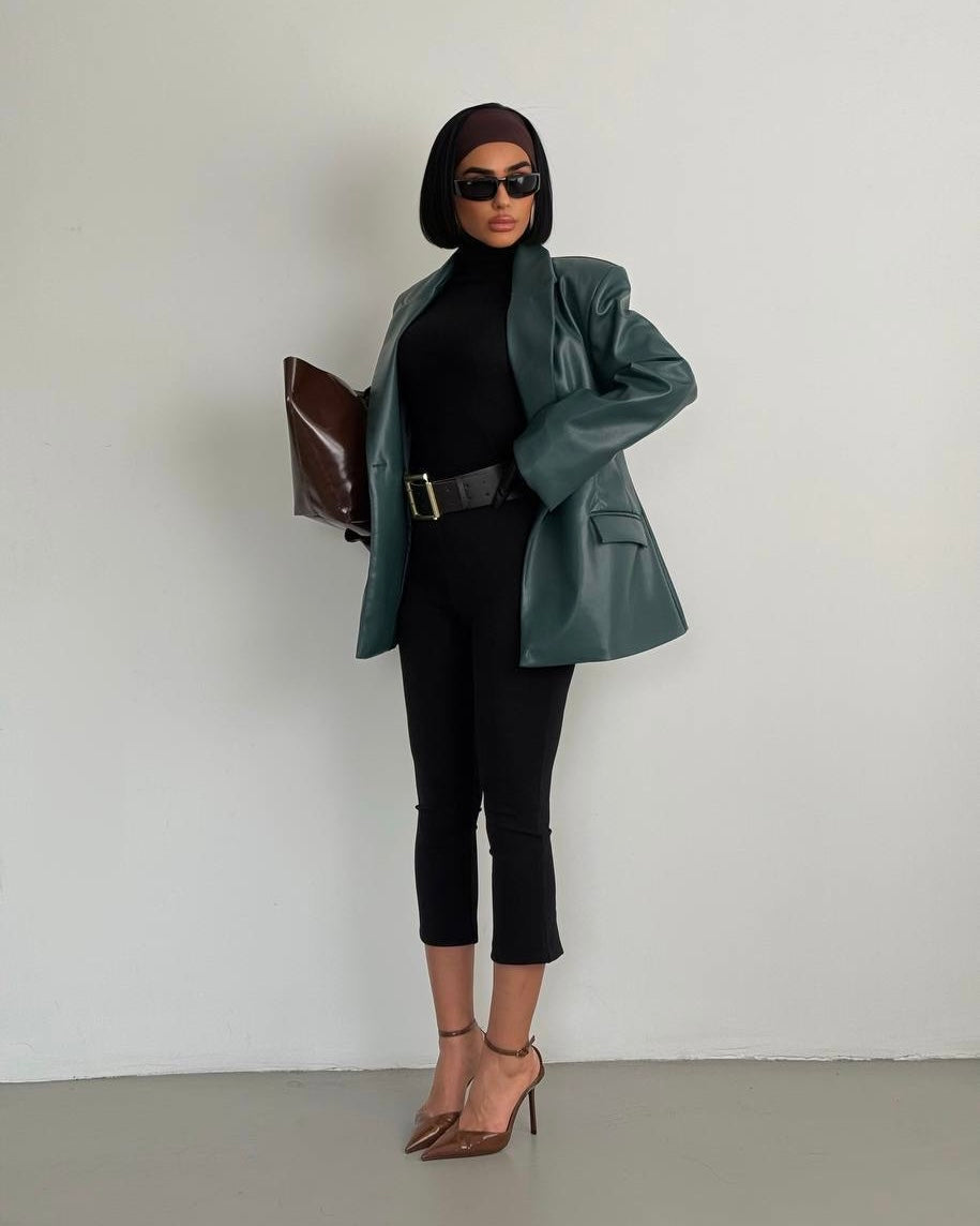 Green Faux Leather Tailored Blazer | بليزر جلد اخضر مخصر