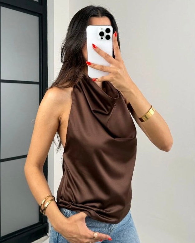 Brown sleeveless satin blouse | بلوزة ستان بني بدون أكمام
