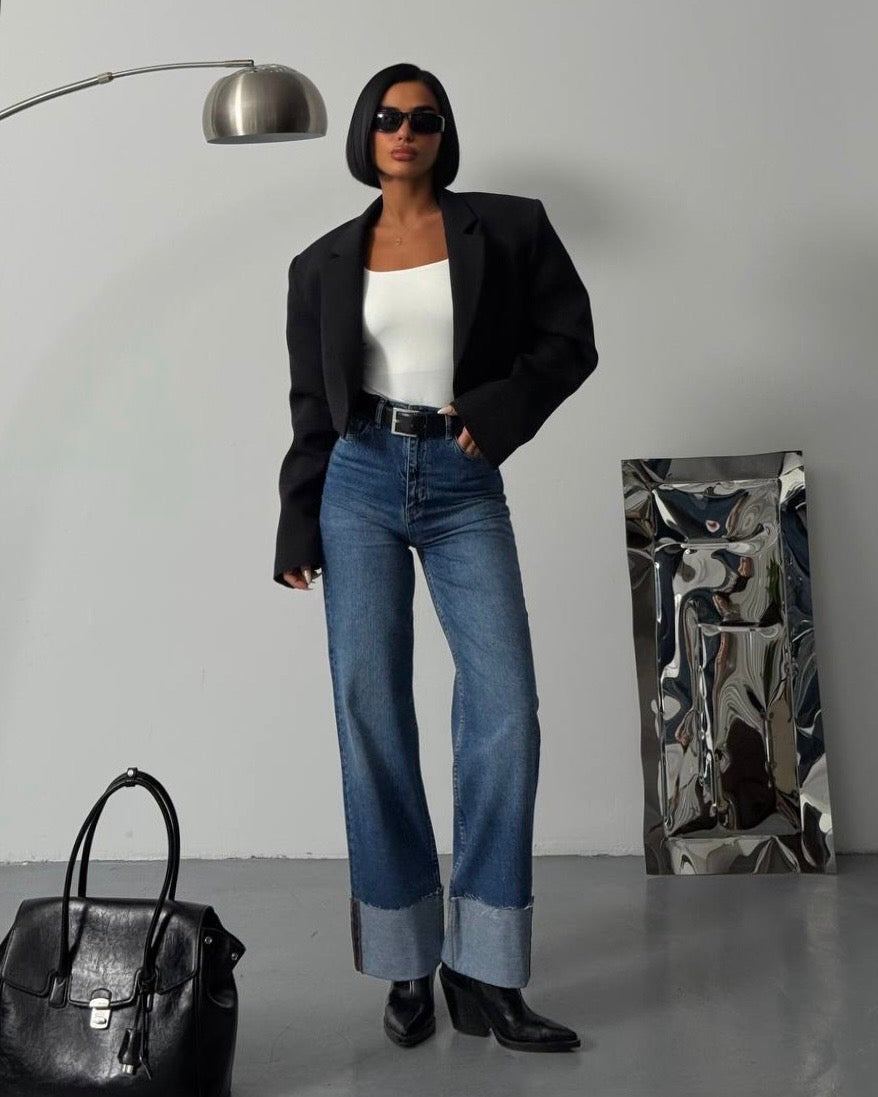 Dark Wash Cuffed Denim Jeans | جينز غامق مطوي من الأسفل