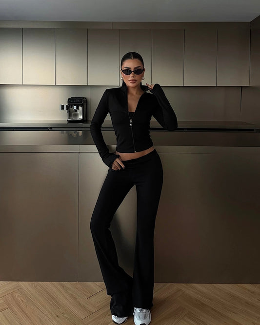 Chic Sport three -Piece Set |طقم سبورت بتصميم منحوت