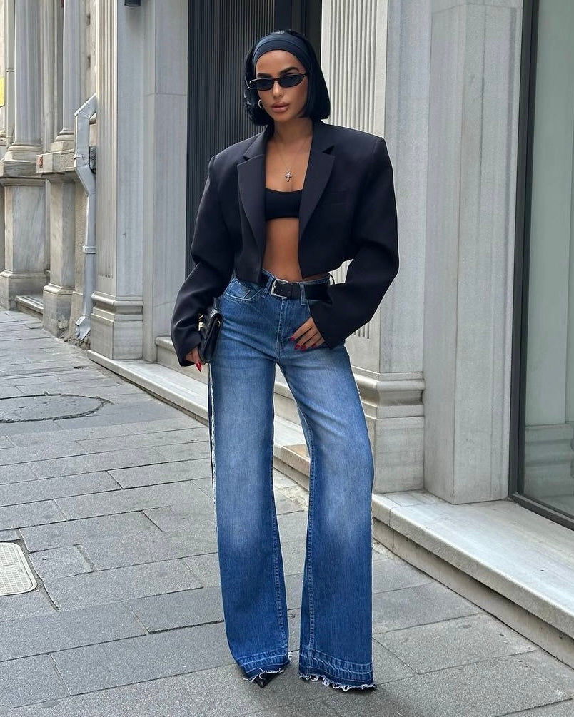 Lace Trim High Rise Wide Leg Jeans | جينز خصر عالي واسع الأرجل مع حواف دانتيل