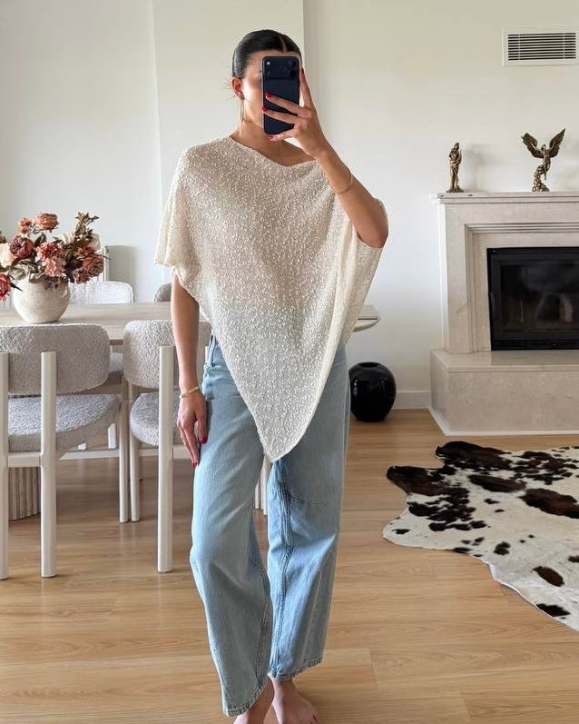 Cream Knit Shawl Top with Asymmetric Hem | بلوزة كريمية بأطراف غير متساوية