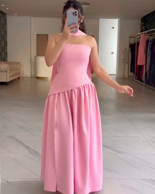 Pink Evening Strapless Dress with Elegant Back Tie | فستان زهري سترابلس برباط خلفي أنيق وشال منسدل
