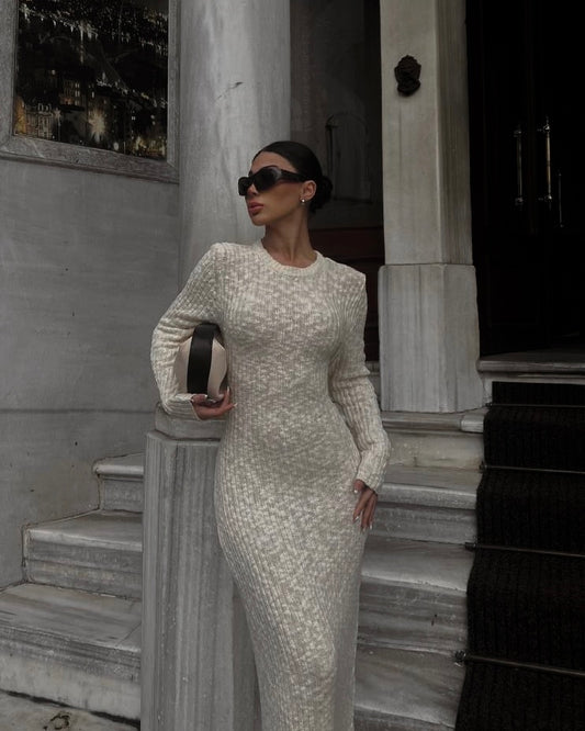 Fitted Long Knit Dress | فستان ضيق طويل من الكتّان المحبوك